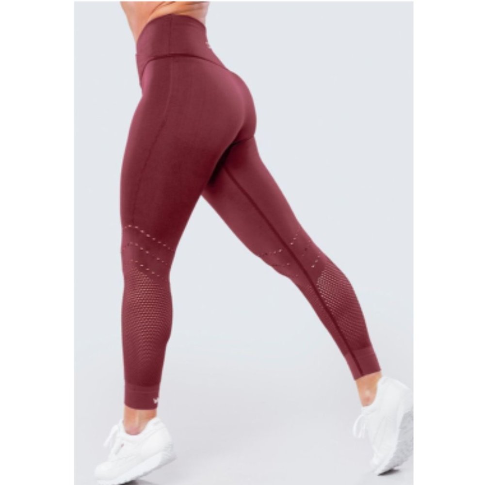 NWT SHEFIT S Black Cherry Seamless 7/8 Crossover Compression Mesh Leggings W/Bag
